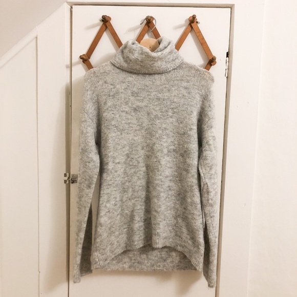 H&M Sweaters - H&M Alpaca Turtleneck